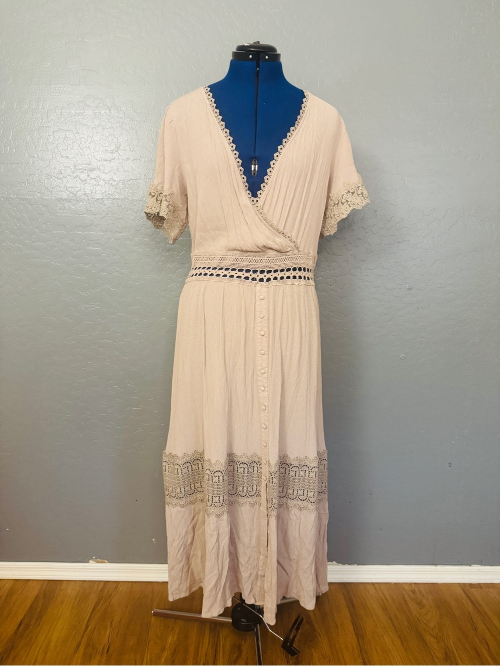 J for Justify Cream Boho Crochet-Trim Maxi Dress
